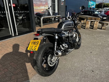 Used Triumph SPEED 2019 for sale - bike-79386456: Photo