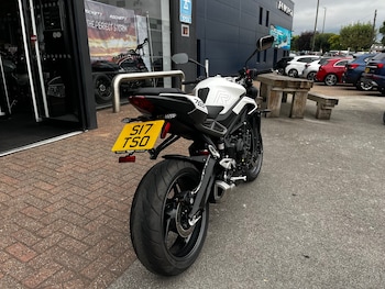 Used Triumph STREET 2023 for sale - bike-79386462: Photo