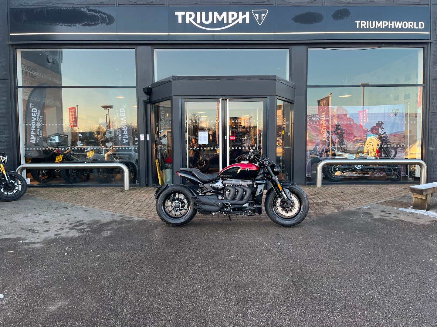 Triumph ROCKET 3 STORM R