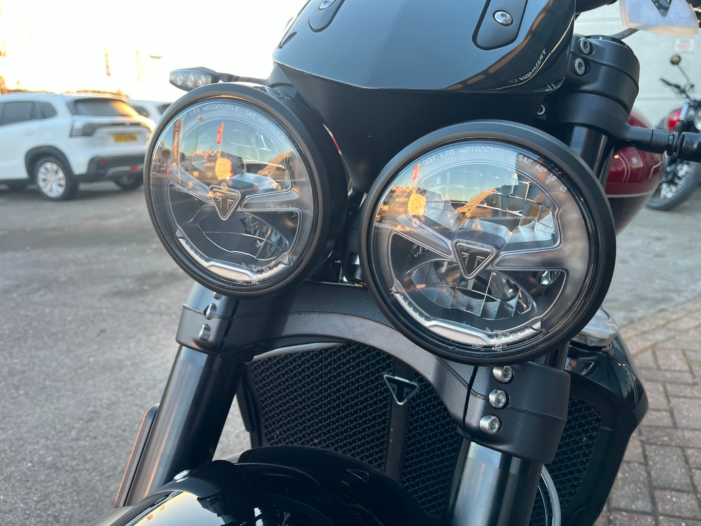 Triumph ROCKET 3 STORM R