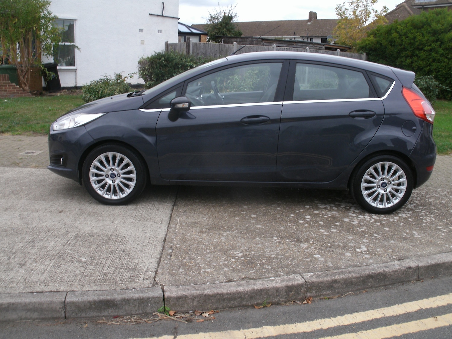 Used Ford Fiesta 2014 for sale - 76289037: Photo 4