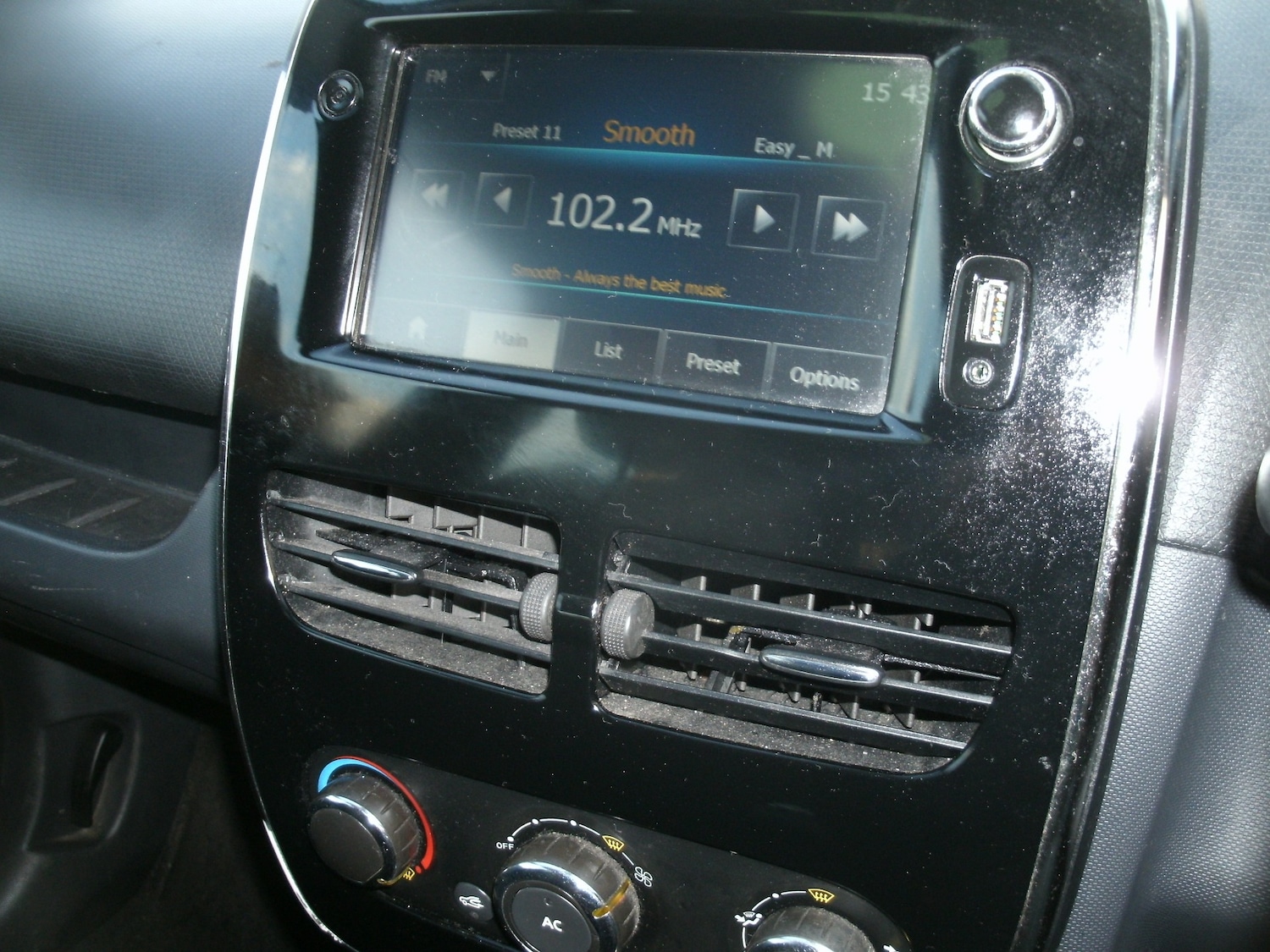 Used Renault Clio 2013 for sale - 77226093: Photo 7