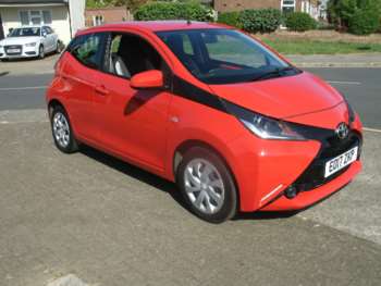 2017 (17) - 1.0 VVT-i X-Play 5dr