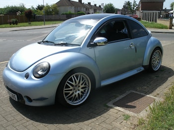 Used Volkswagen Beetle 2003 for sale - 78937989: Photo