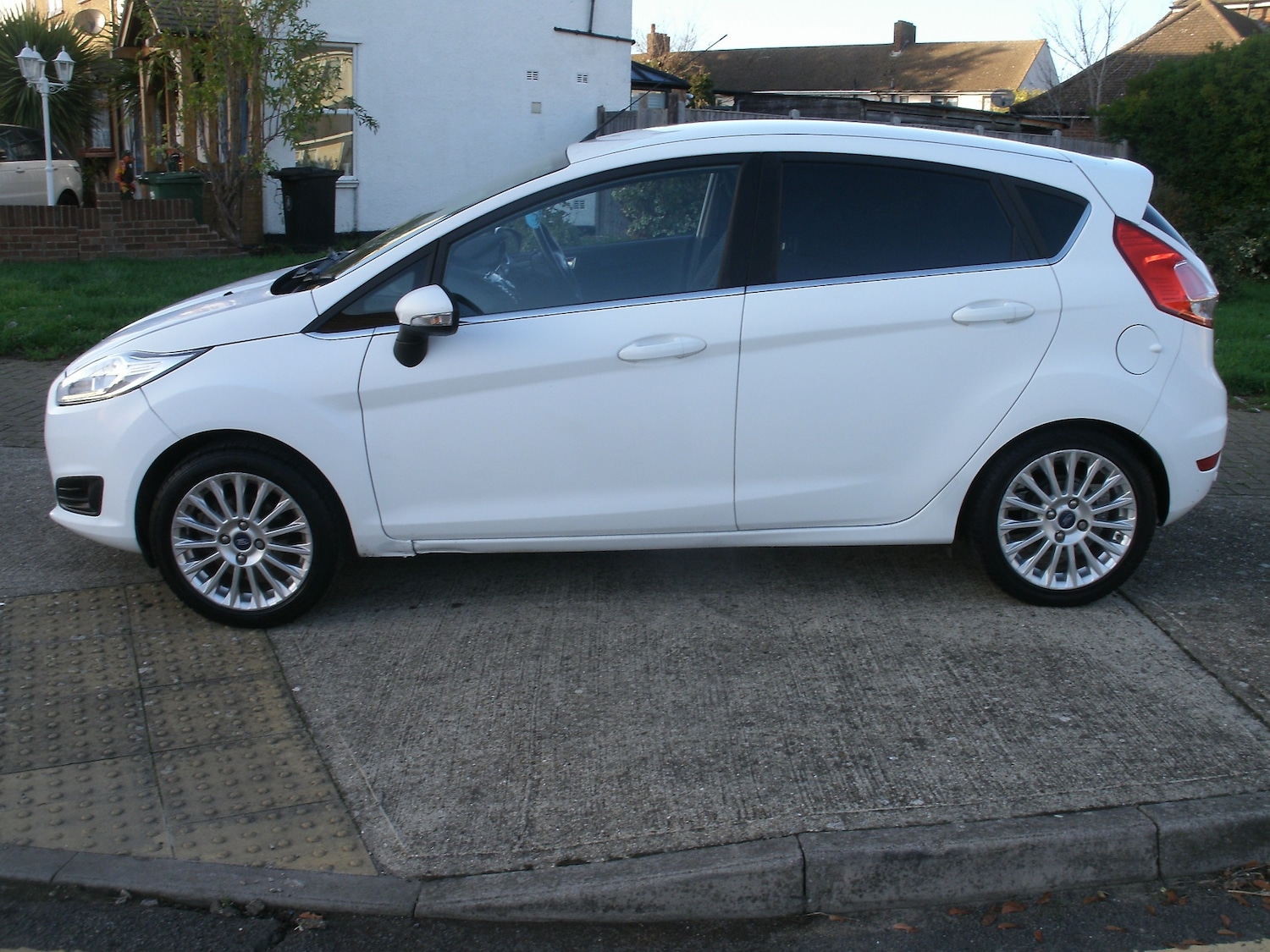 Used Ford Fiesta 2014 for sale - 76602771: Photo 6