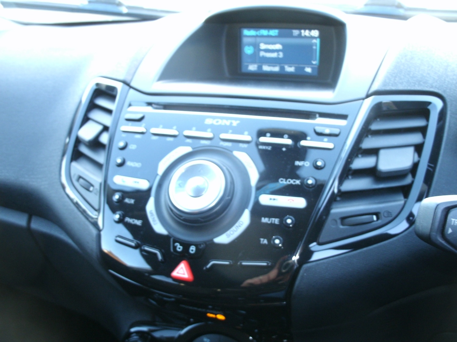 Used Ford Fiesta 2014 for sale - 76602771: Photo 9