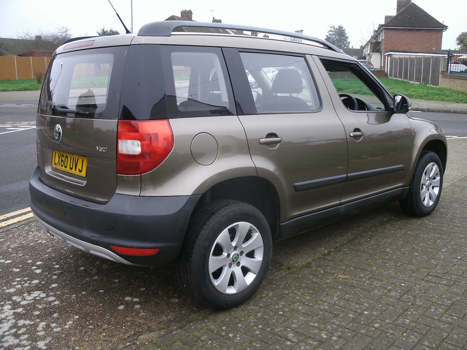 Used Skoda Yeti 2010 for sale - 77793005: Photo 3