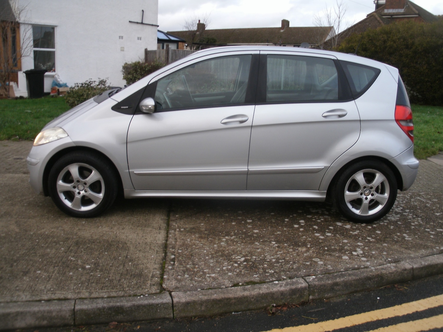 Used Mercedes-Benz A-Class 2008 for sale - 77300657: Photo 2