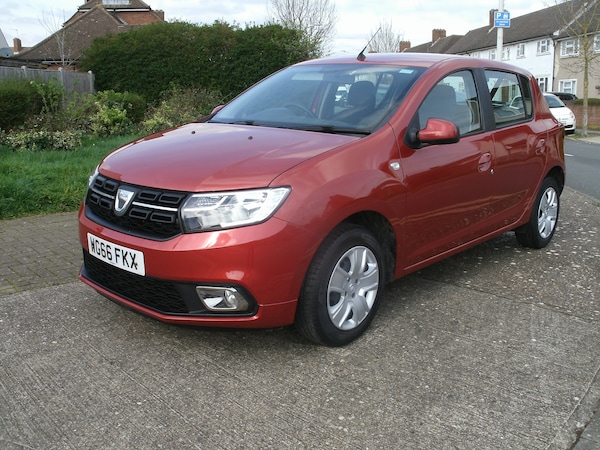 Used Dacia Sandero 2017 for sale - 70387811: Photo 3