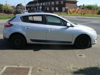 Used Renault Megane 2011 for sale - 74329108: Photo