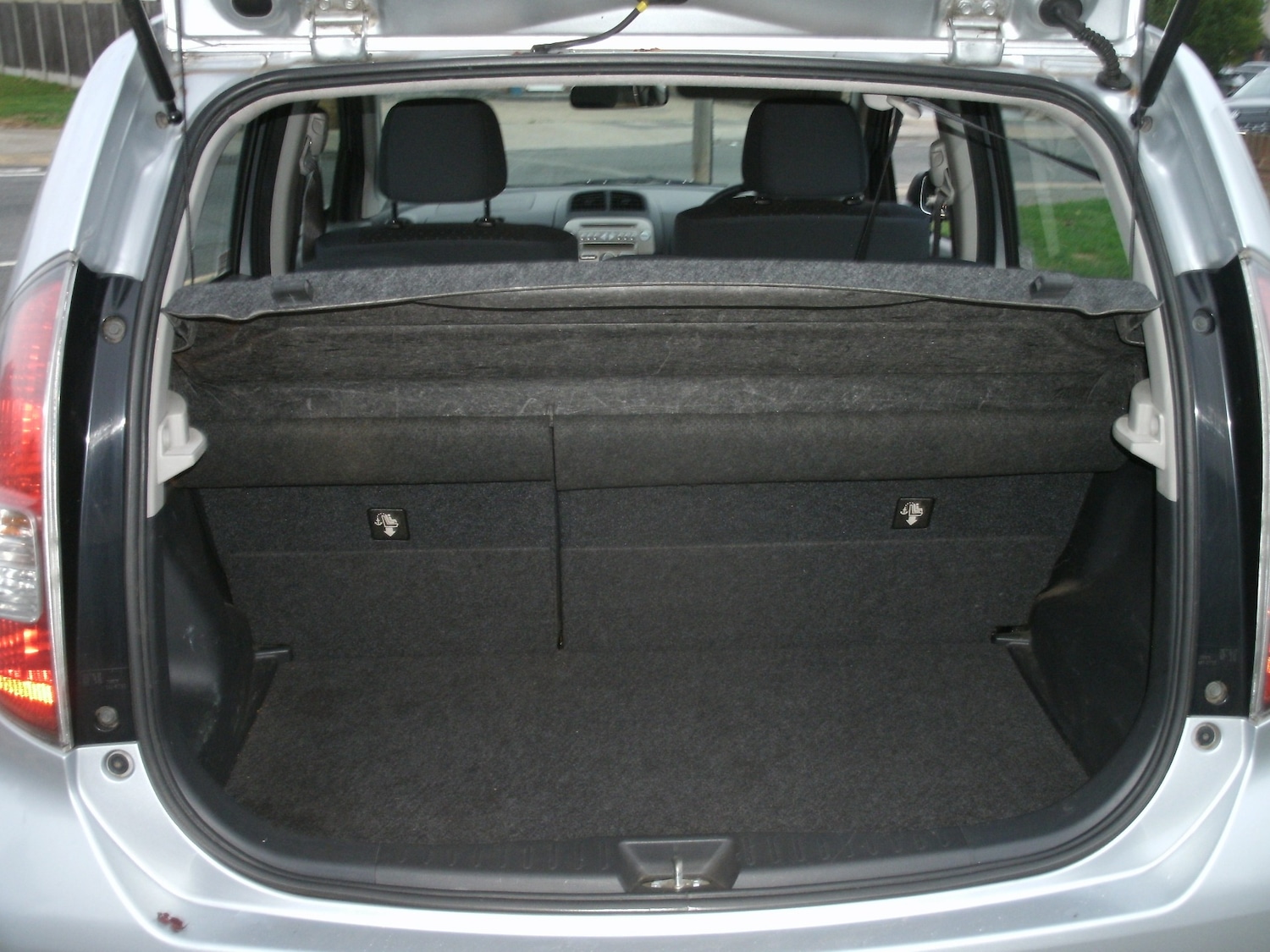 Used Daihatsu Sirion 2009 for sale - 76281706: Photo 14