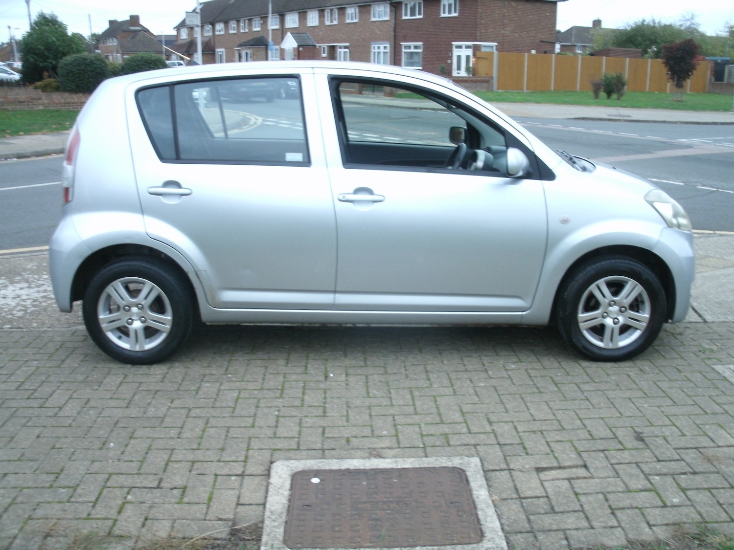 Used Daihatsu Sirion 2009 for sale - 76281706: Photo 5