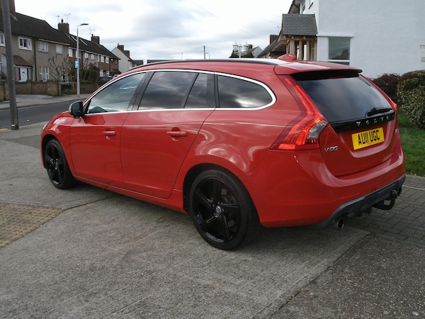 Used Volvo V60 2011 for sale - 62090971: Photo 6