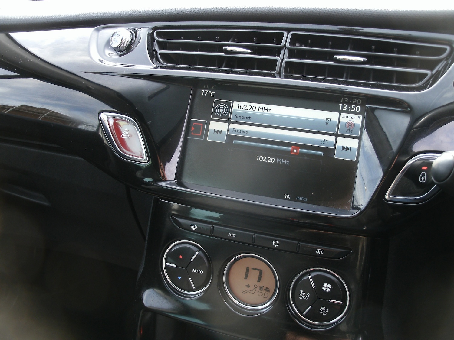 Used Citroen C3 2017 for sale - 78133690: Photo 8