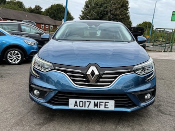 Used Renault Megane 2017 for sale - 75670684: Photo