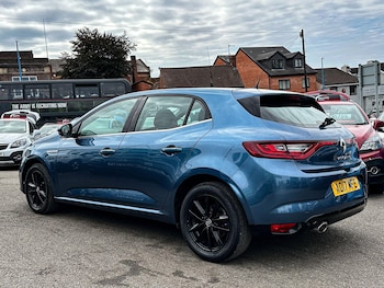 Used Renault Megane 2017 for sale - 75670684: Photo