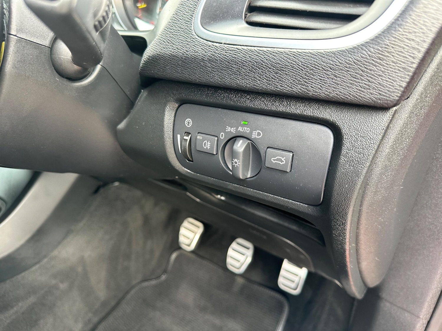 Vehicle 26