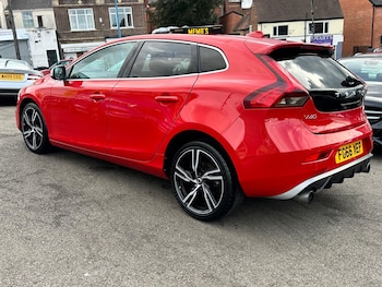 Used Volvo V40 2016 for sale - 75905809: Photo