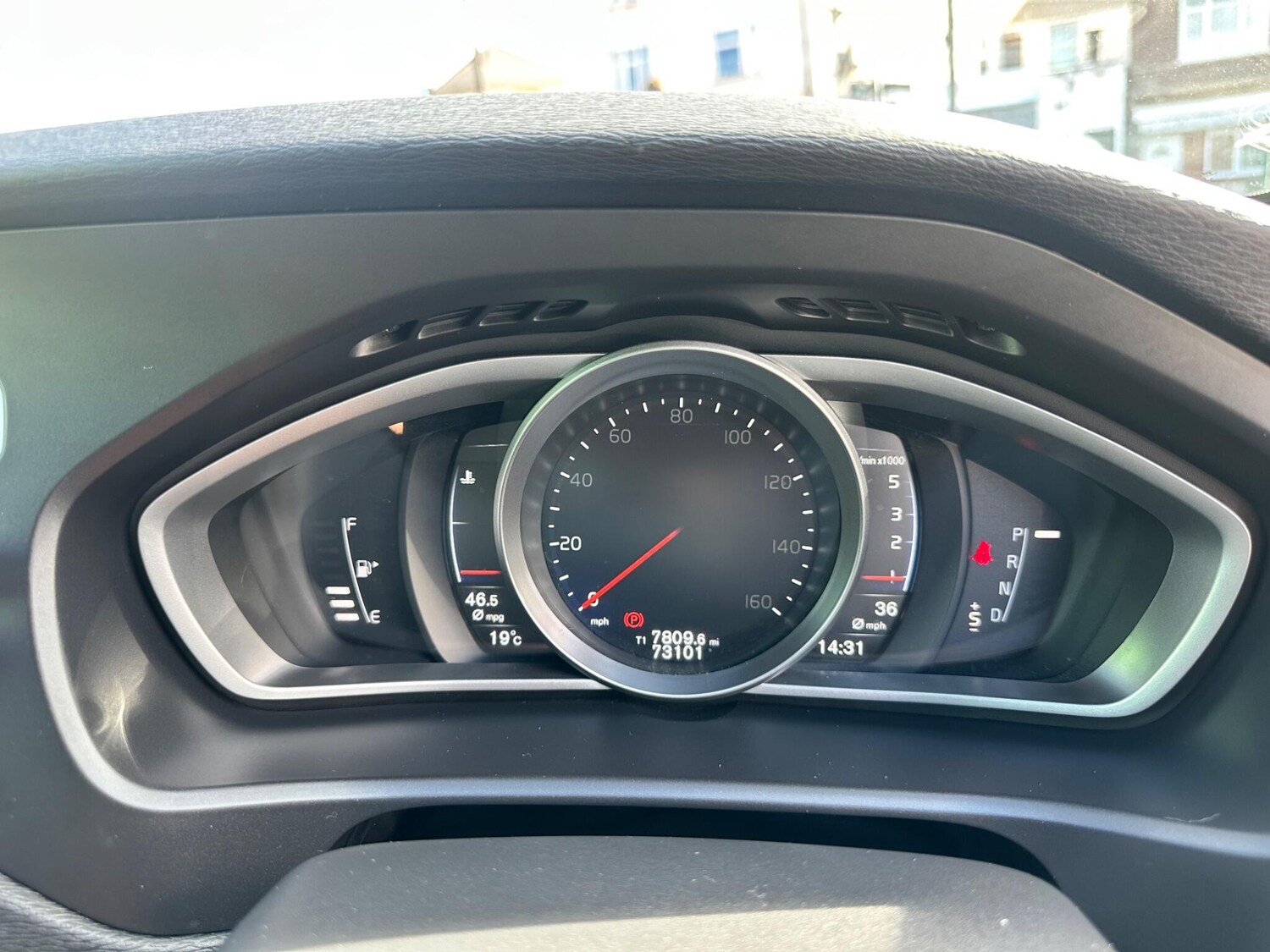 Used Volvo V40 2016 for sale - 76060808: Photo 10