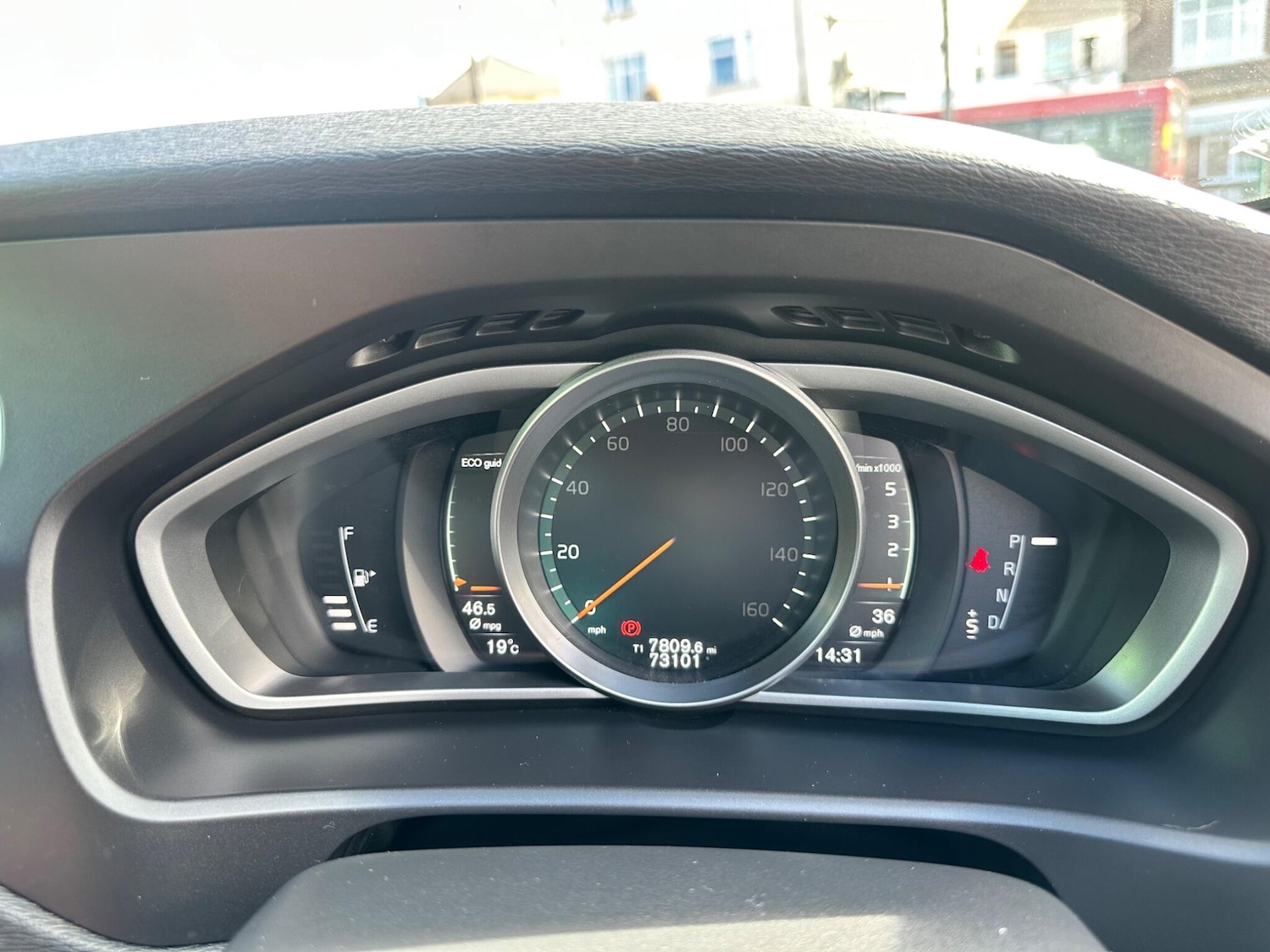 Used Volvo V40 2016 for sale - 76060808: Photo 11