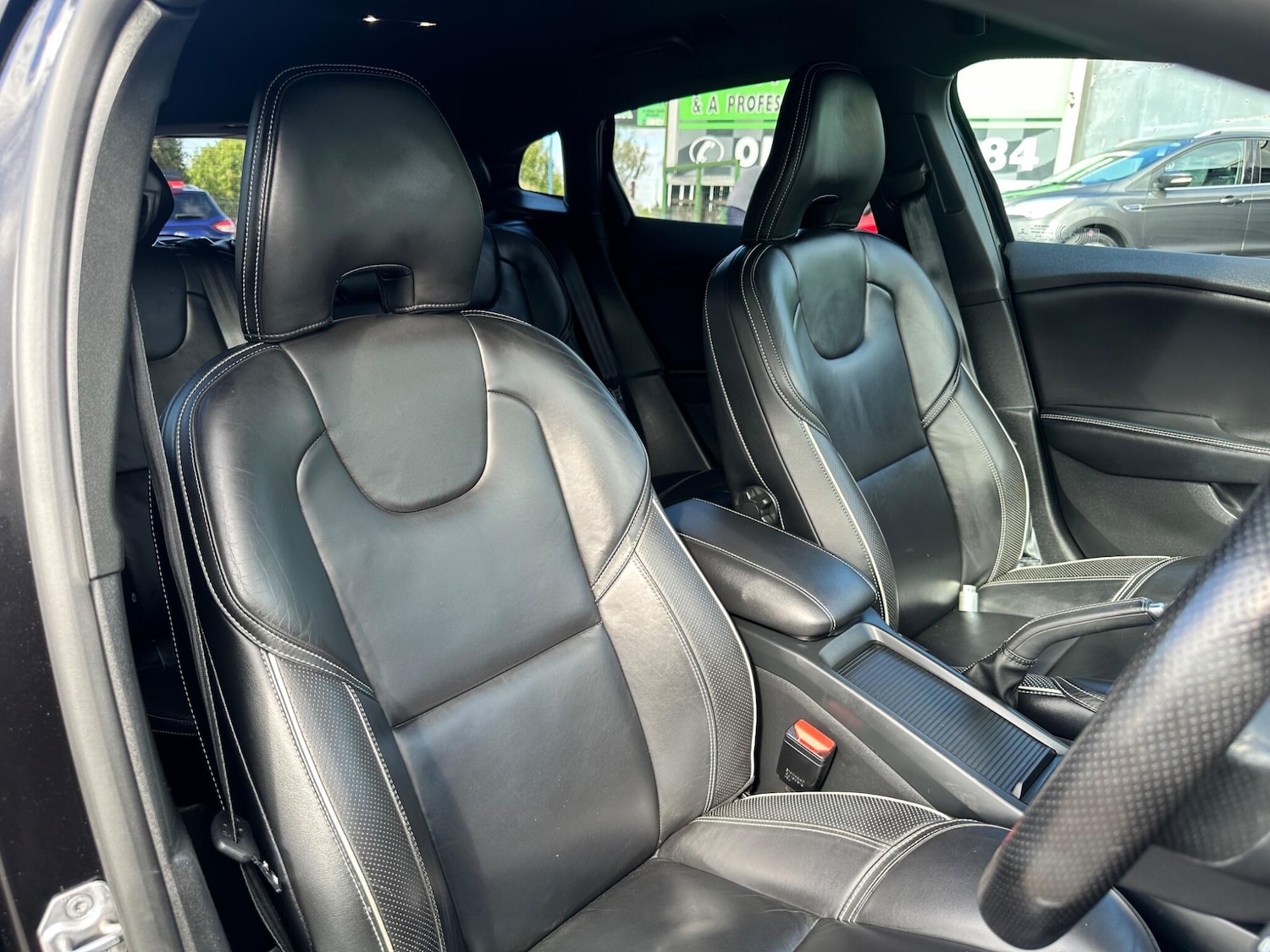 Used Volvo V40 2016 for sale - 76060808: Photo 22