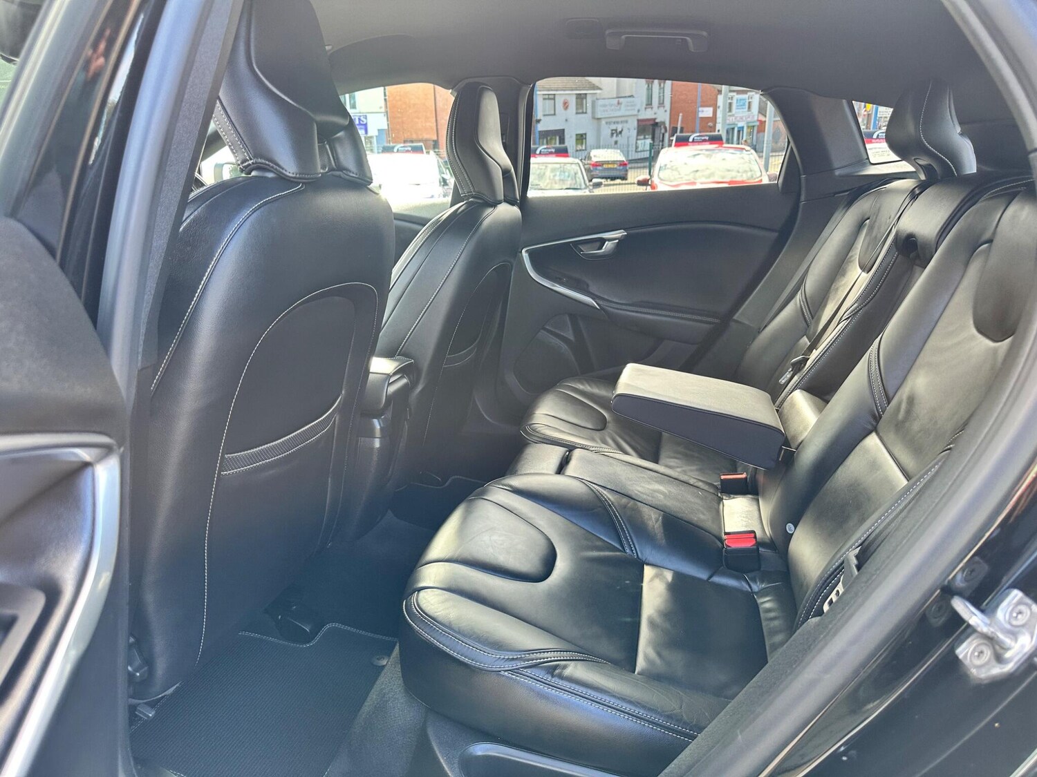 Used Volvo V40 2016 for sale - 76060808: Photo 27