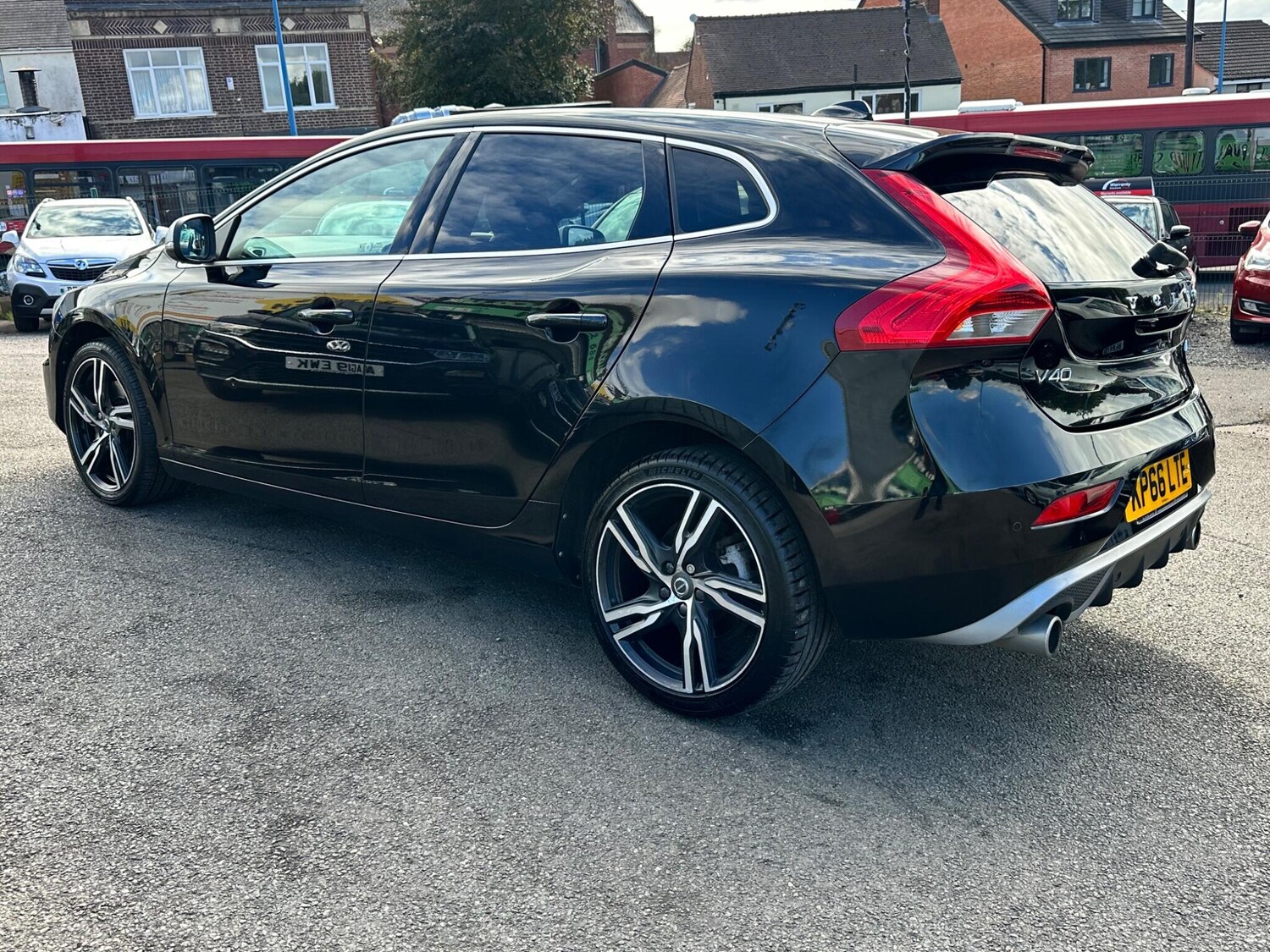 Used Volvo V40 2016 for sale - 76060808: Photo 4