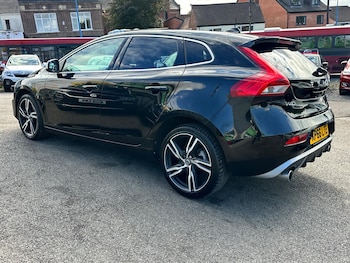 Used Volvo V40 2016 for sale - 76060808: Photo