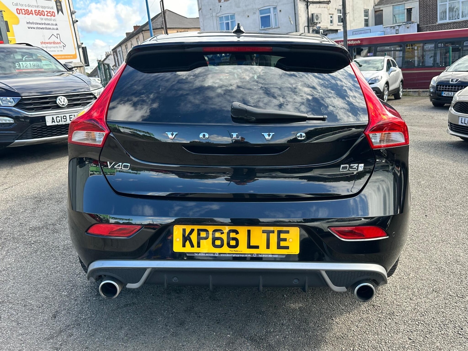 Used Volvo V40 2016 for sale - 76060808: Photo 5