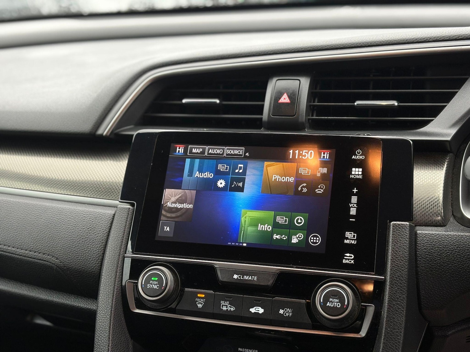 Used Honda Civic 2018 for sale - 76159196: Photo 16