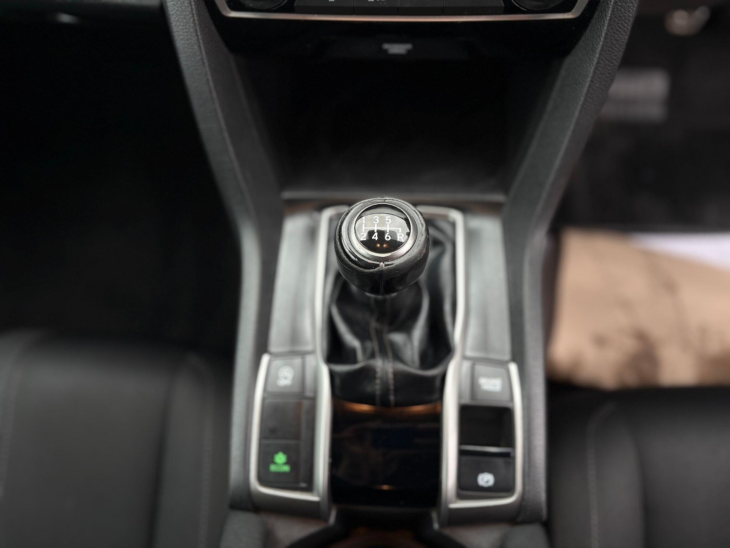 Used Honda Civic 2018 for sale - 76159196: Photo 23