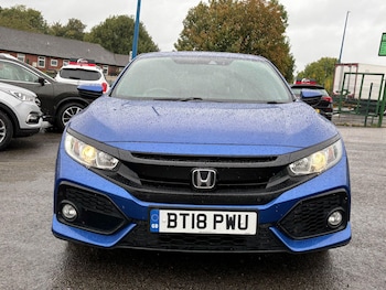 Used Honda Civic 2018 for sale - 76159196: Photo 2