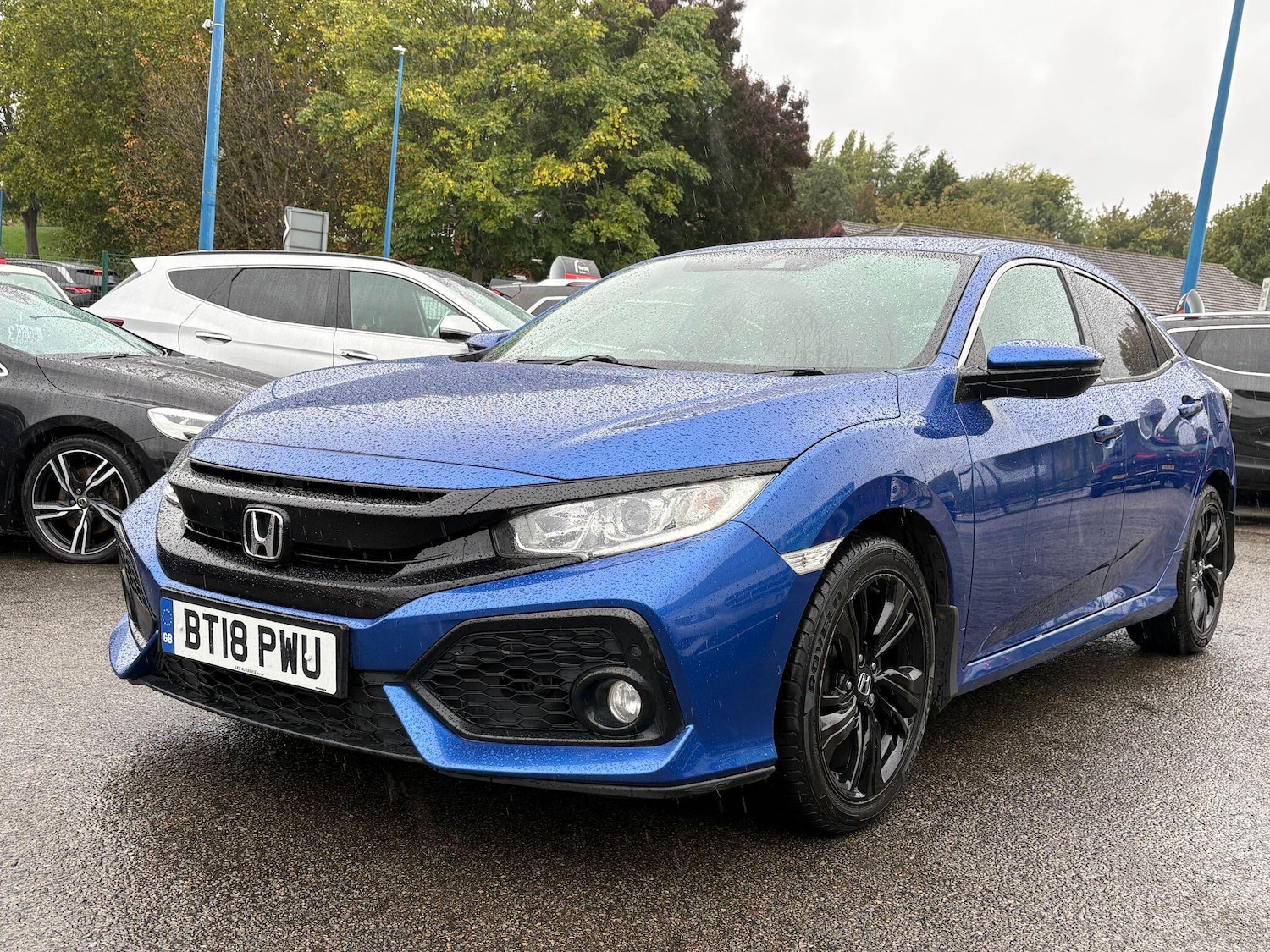Used Honda Civic 2018 for sale - 76159196: Photo 3