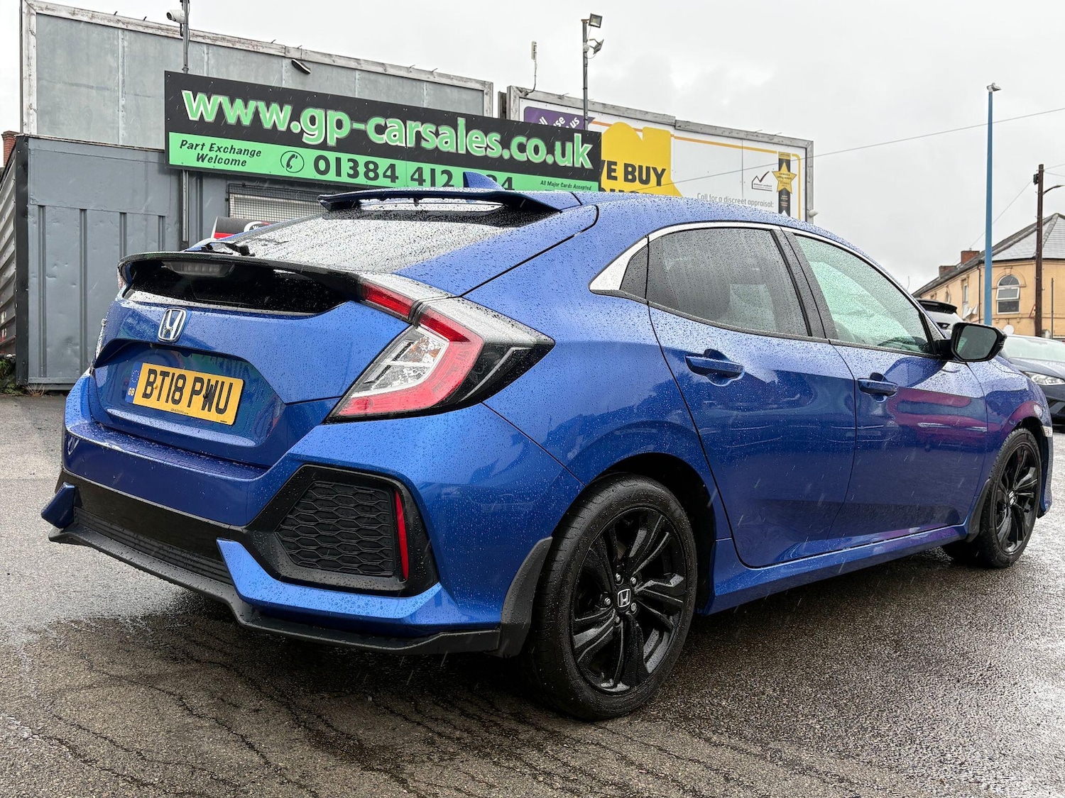 Used Honda Civic 2018 for sale - 76159196: Photo 8