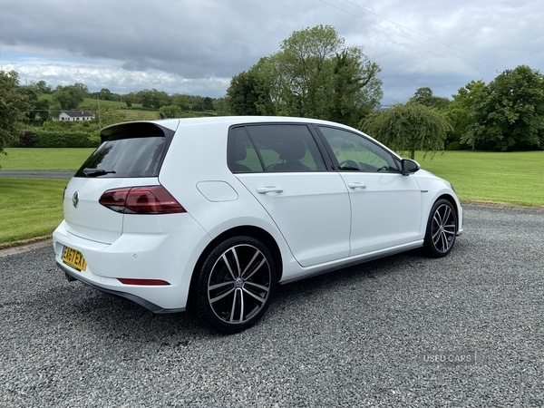Used Volkswagen Golf 2017 for sale - 77204776: Photo 2