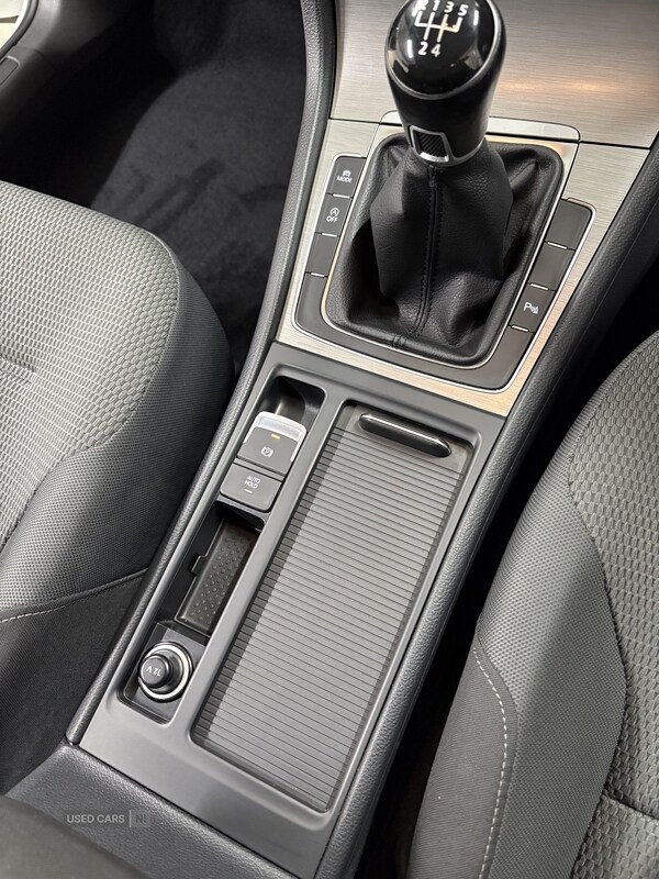 Used Volkswagen Golf 2014 for sale - 76646880: Photo 11