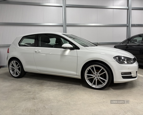 Used Volkswagen Golf 2014 for sale - 76646880: Photo 3