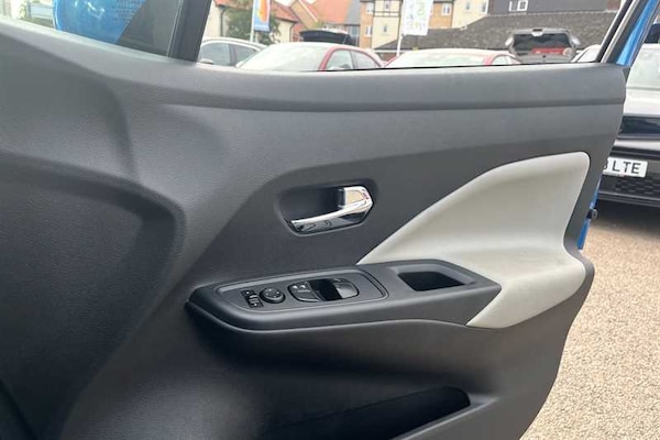 Used Nissan Micra 2018 for sale - 76155272: Photo 16