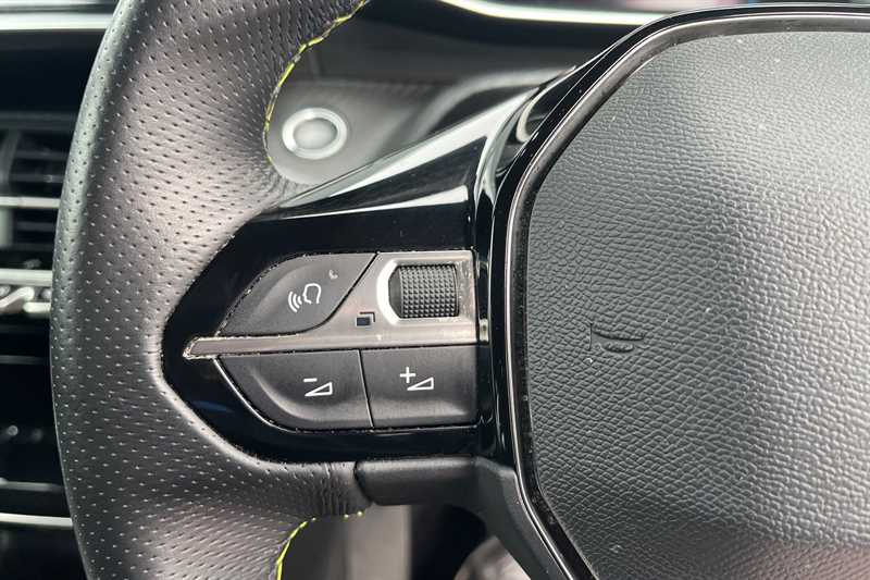 Used Peugeot 2008 2023 for sale - 77899803: Photo 21