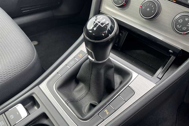 Used Volkswagen Golf 2016 for sale - 77944868: Photo 40