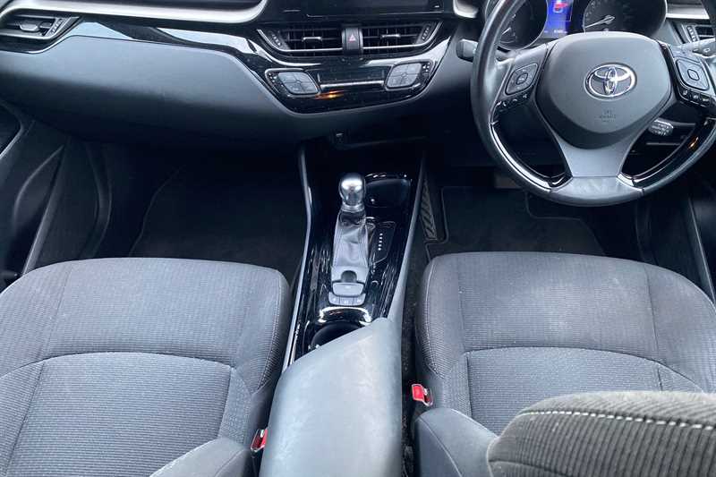 Used Toyota C-HR 2018 for sale - 77566691: Photo 14