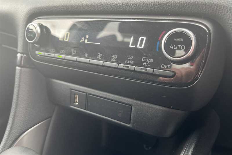 Used Toyota Yaris 2023 for sale - 76852062: Photo 15