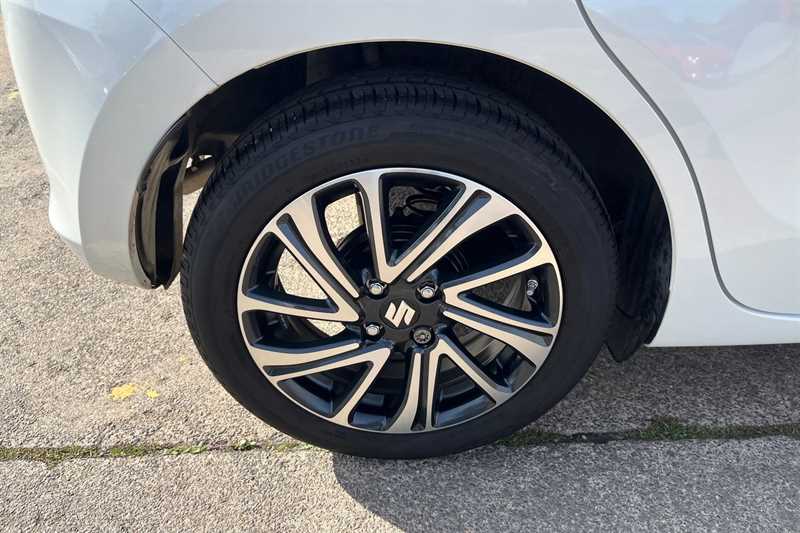 Used Suzuki Swift 2024 for sale - 76930463: Photo 12