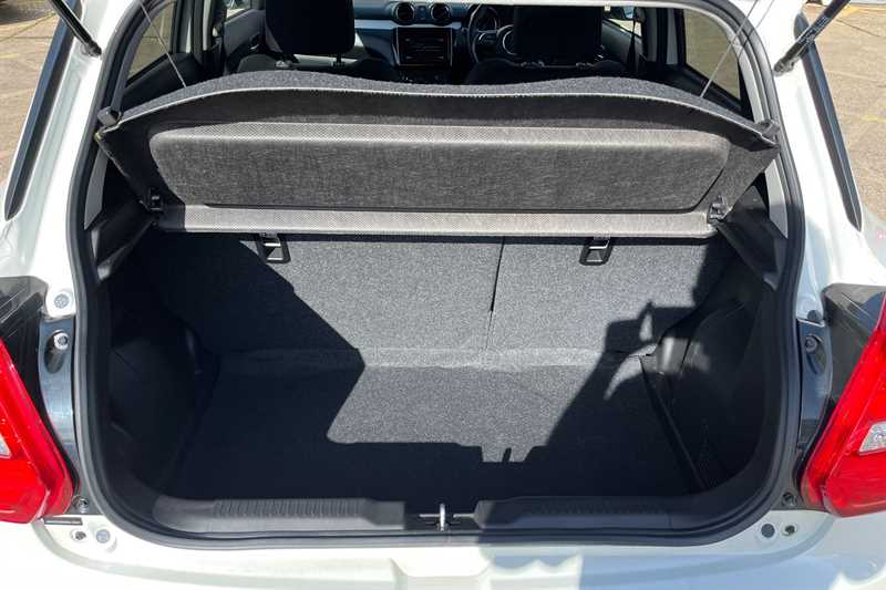 Used Suzuki Swift 2024 for sale - 76930463: Photo 25