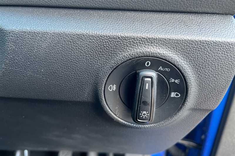 Used Volkswagen T-Roc 2024 for sale - 77757993: Photo 37