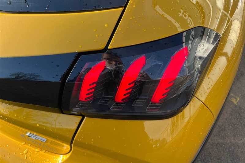 Used Peugeot 208 2022 for sale - 77757535: Photo 32