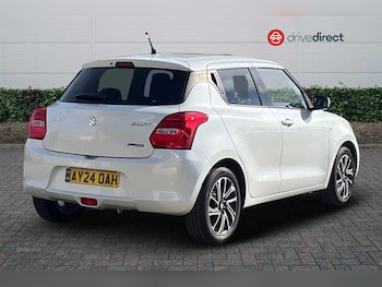 Used Suzuki Swift 2024 for sale - 76448766: Photo