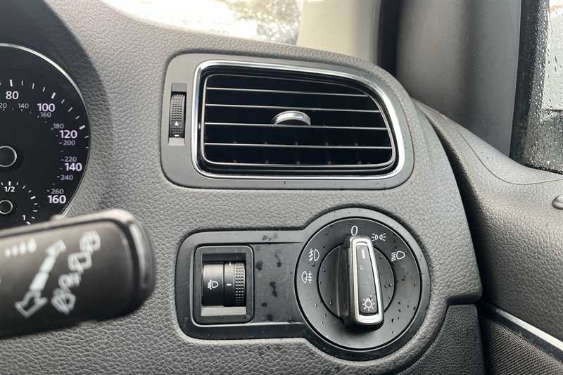 Used Volkswagen Polo 2016 for sale - 78208472: Photo 37