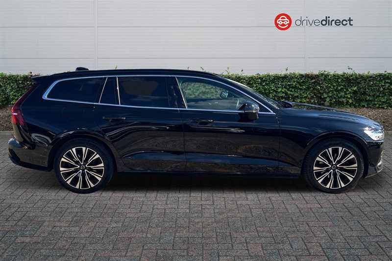 Used Volvo V60 2022 for sale - 76113643: Photo 2