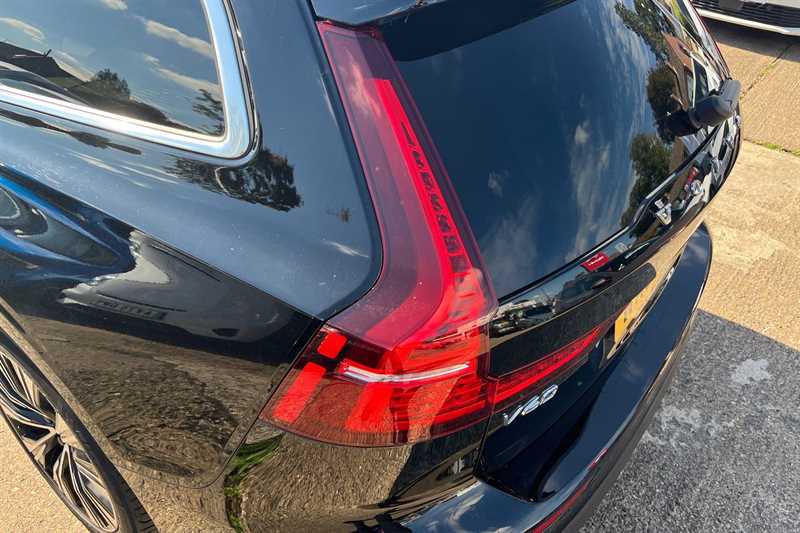 Used Volvo V60 2022 for sale - 76113643: Photo 31